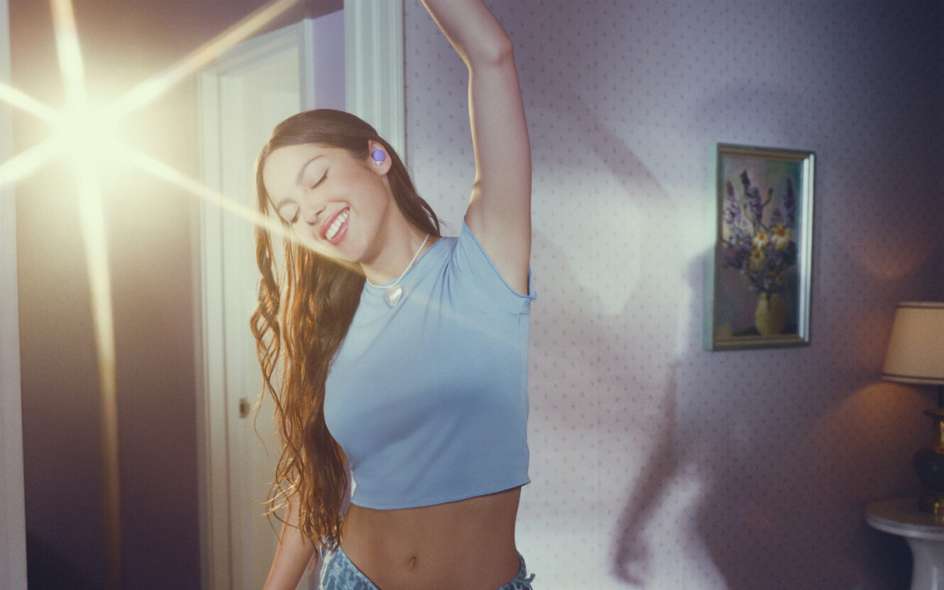 LinkBuds S x Olivia Rodrigo 限定モデル Olivia Rodrigo's latest collaboration is a set of limited-edition